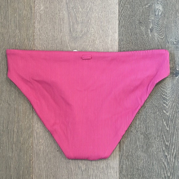 Roxy Bottoms - M - Picture 5 of 6